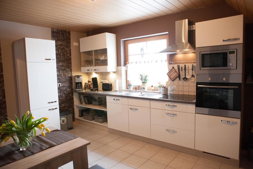 Ferienwohnung Am Korretsberg Kruft الغرفة الصورة
